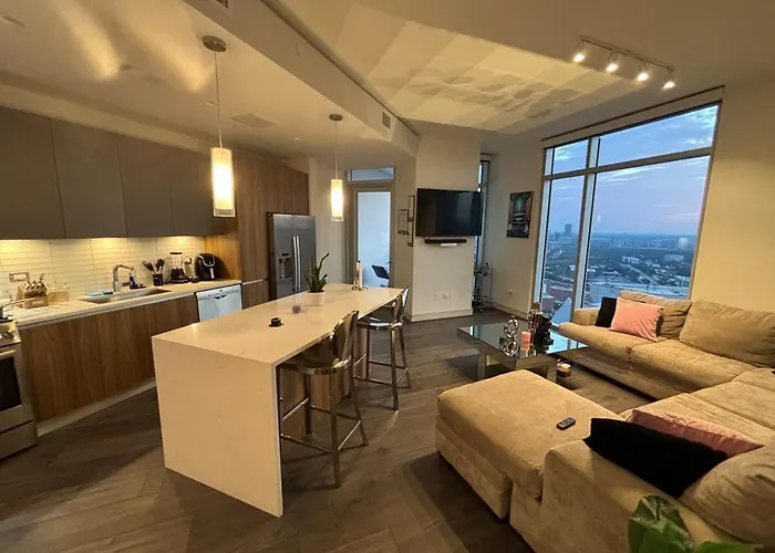 40Th Floor Luxury Downtown Htown